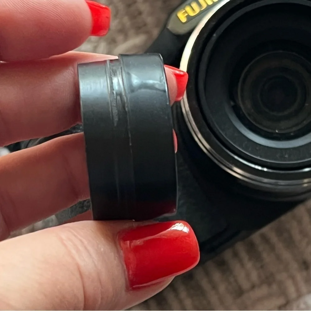 Fujifilm FinePix S2850HD digital Camera for parts